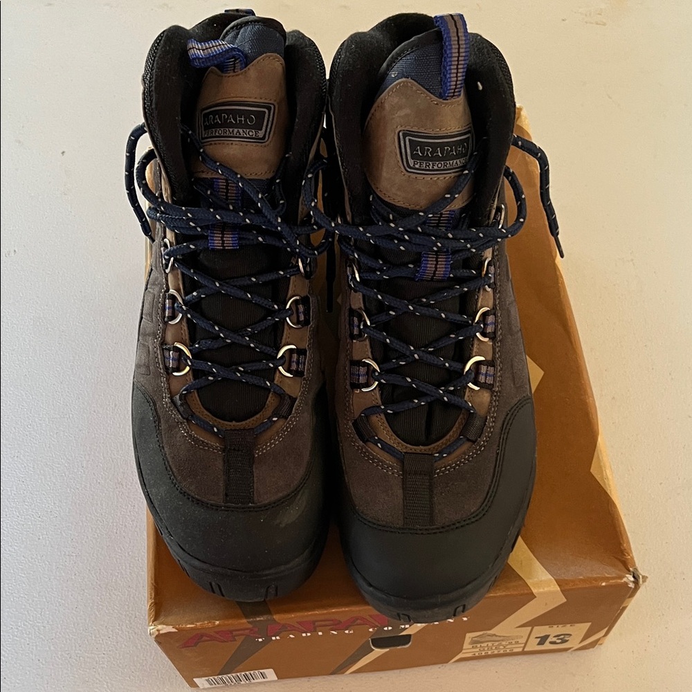 NWOT Sturdy Men's Black and Brown Hiking Boots Size 13 - Picture 6 of 7